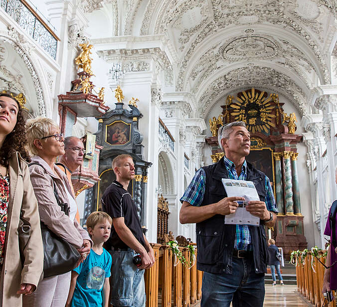 Führung durch die Kirche